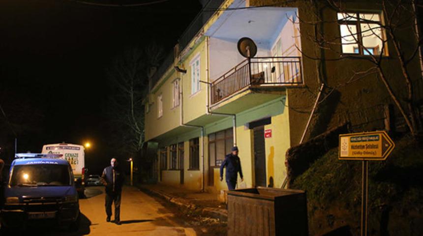 İ&ccedil;ki ile oksijen suyunu karıştırdılar! Biri &ouml;ld&uuml; diğeri g&ouml;zlerini kaybetti!