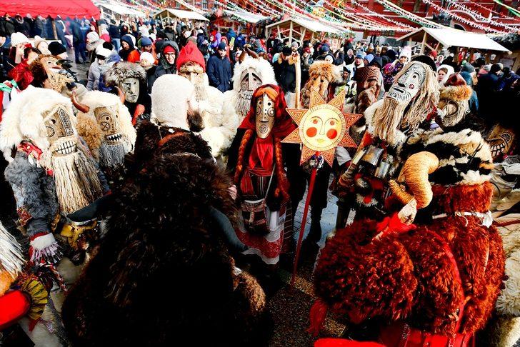 Rusya'da baharın müjdecisi 'Maslenitsa' şenlikleri  G2