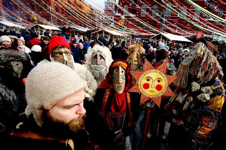 Rusya'da baharın müjdecisi 'Maslenitsa' şenlikleri  G3