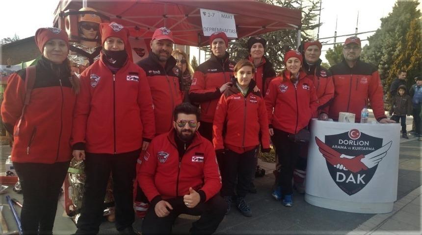 DAK ekibinden Deprem Haftası bilgilendirme standı