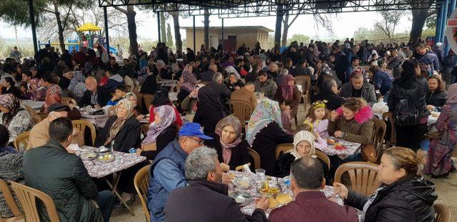 Geleneksel keşkek hayrında şehitler için dua edildi