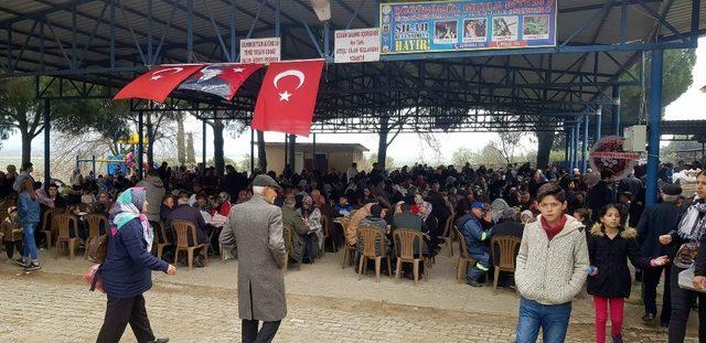 Geleneksel keşkek hayrında şehitler için dua edildi