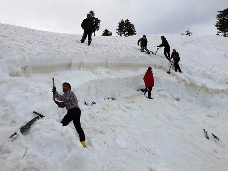 Yaz için tonlarca kar depoladılar! G4