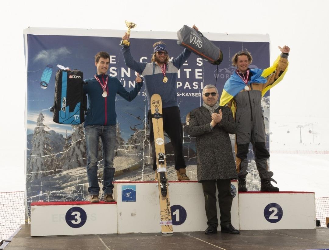 Snowkite D&uuml;nya Kupası Erciyes&rsquo;te yapıldı