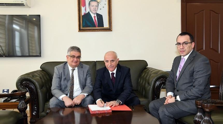 Hayırsever İşadamı Ramazan Aksoy&rsquo;dan Karadut K&ouml;y&uuml;ne taziye evi