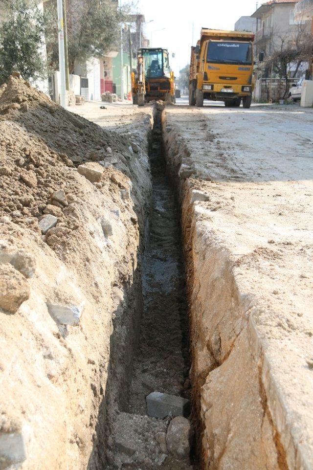 Saruhanlı’da doğal gaz kazı çalışmaları başladı