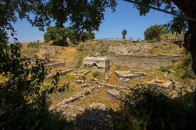 Troya, Assos, Parion Ören Yerleri’nde kazı süresi 1 yıl uzatıldı