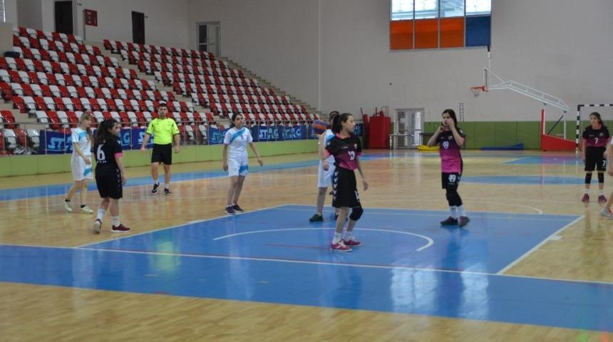 Muş&rsquo;ta hentbol m&uuml;sabakaları yapıldı