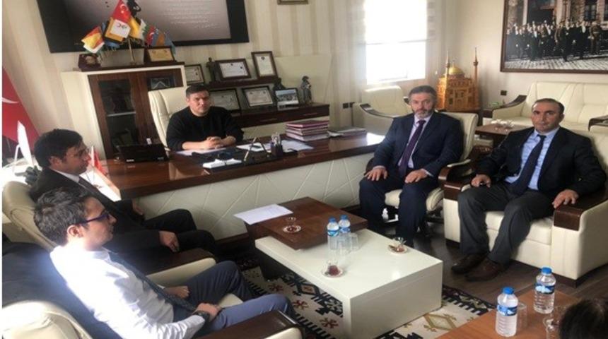 &Ccedil;ıldır Kaymakamlığında "G&ouml;n&uuml;l El&ccedil;ileri" toplantısı