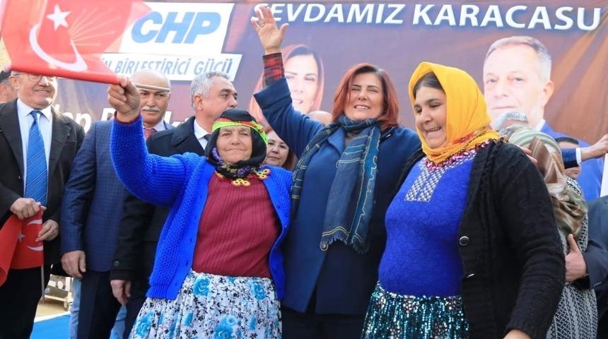 &Ouml;zlem &Ccedil;er&ccedil;ioğlu, Karacasu se&ccedil;im ofisi a&ccedil;ılışına katıldı
