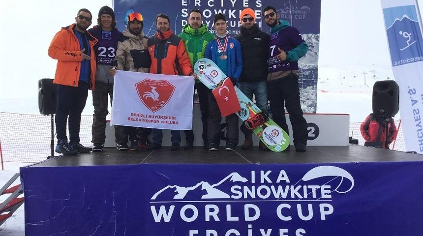 16 yaşında Dünya 3.’sü oldu