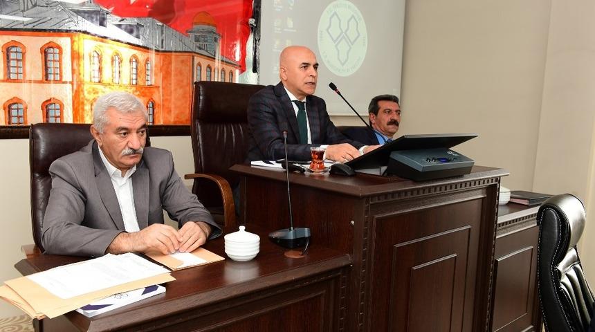 Ali Korkut, son mecliste konuştu: "Hazır bir belediye bırakıyorum"