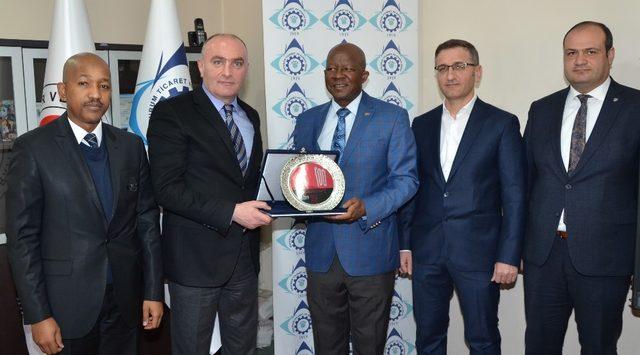 Güney Afrika Büyükelçisi Malefane’den ETSO’ya ziyaret