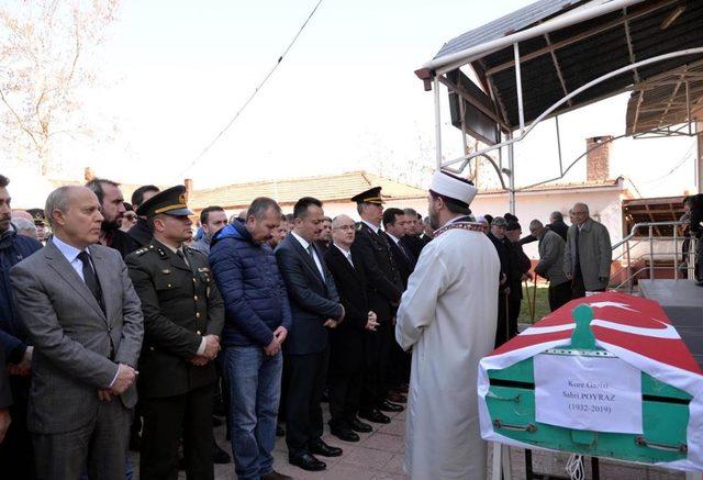 Kore gazisi Poyraz, son yolculuğuna uğurlandı