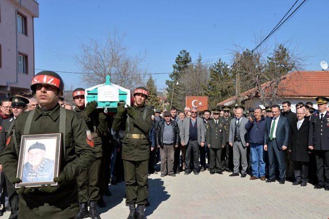 Kore gazisi Poyraz, son yolculuğuna uğurlandı