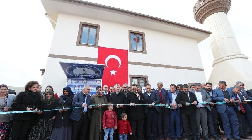 Şahinbey&rsquo;de Yenik&ouml;y Cami ibadete a&ccedil;ıldı