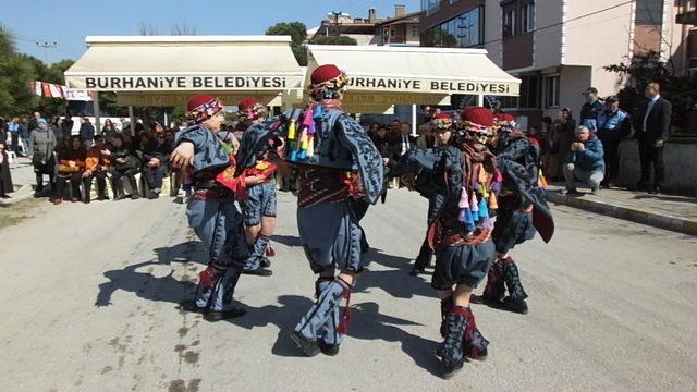 Burhaniye de Şehit Astsubay Ahmet &Ccedil;elik in adının verildiği park a&ccedil;ıldı 2