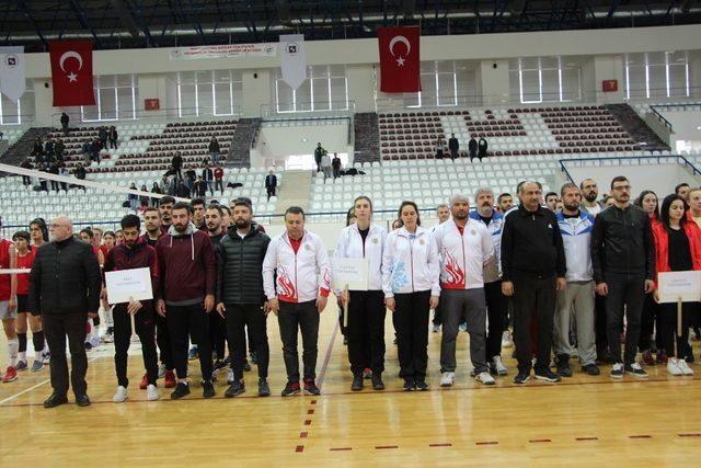 FÜ’de, Üniversiteler Spor Ligi Voleybol Grup Birinciliği müsabakaları