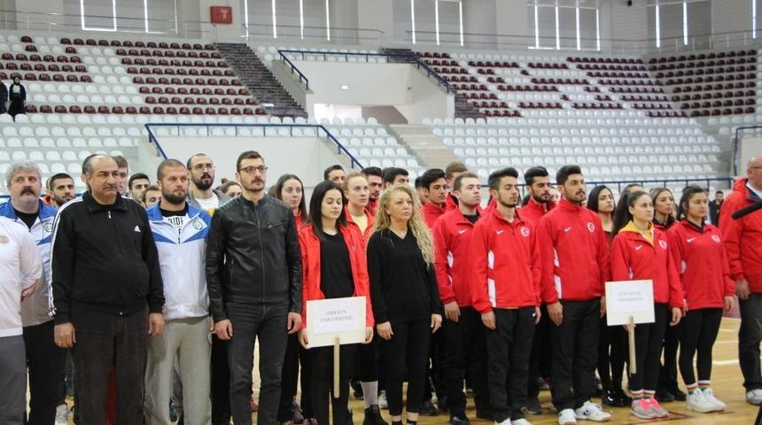 F&Uuml;&rsquo;de, &Uuml;niversiteler Spor Ligi Voleybol Grup Birinciliği m&uuml;sabakaları