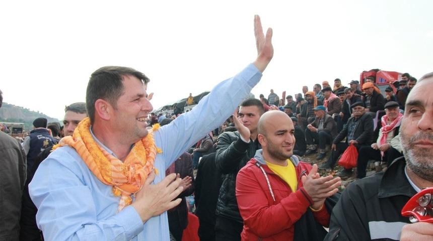 Veli Tuna, K&ouml;şk deve g&uuml;reşlerine katıldı