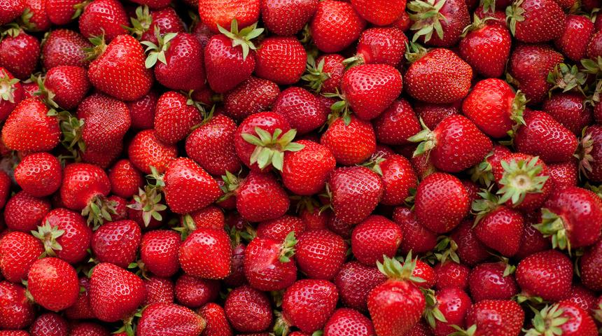 Aldığınız çilekler tatlı değilse yapmanız gereken şey çok basit