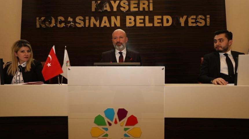 Başkan &Ccedil;olakbayrakdar&rsquo;dan Meclis &Uuml;yelerine Plaket