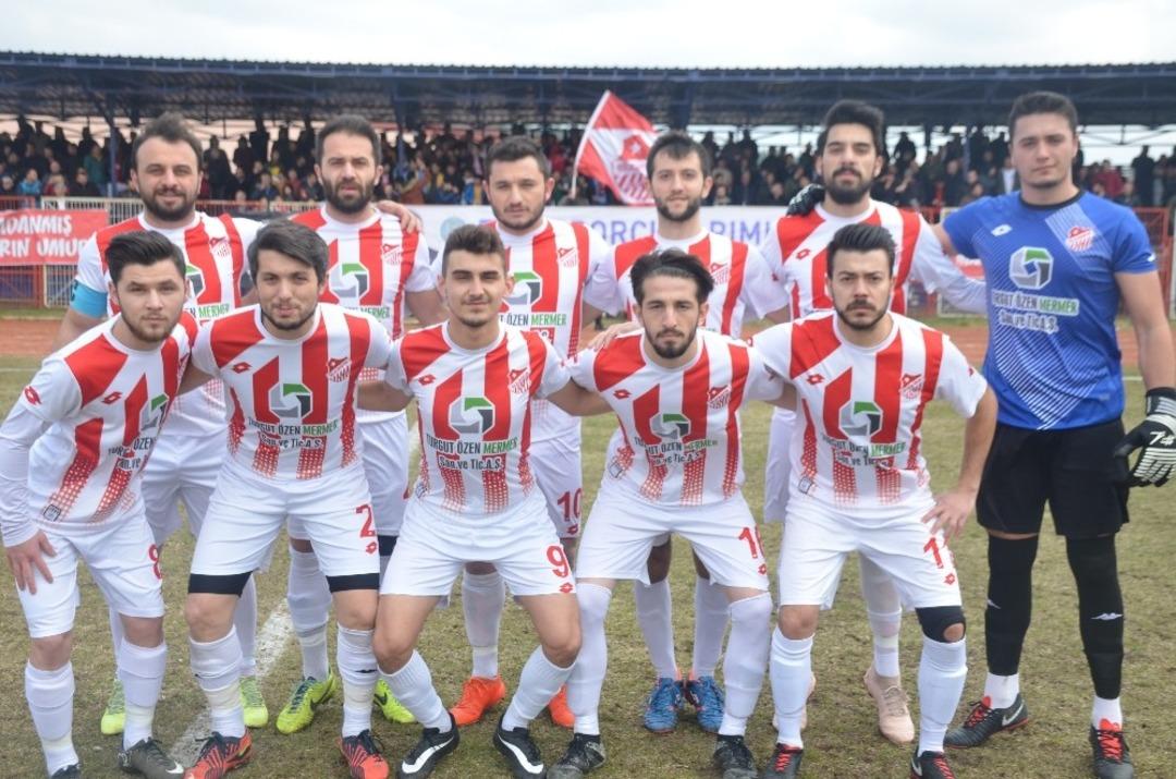 Bilecikspor kendi evinde lidere yenildi