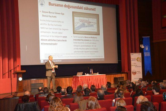 Bursa AFAD’ın “Bursa ve deprem gerçeği” konferansına yoğun ilgi