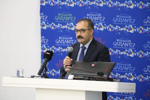 Gaziantep’te ’Yerel Yöntemler İdaresinde Kadın ve Gençler’’ söyleşisi