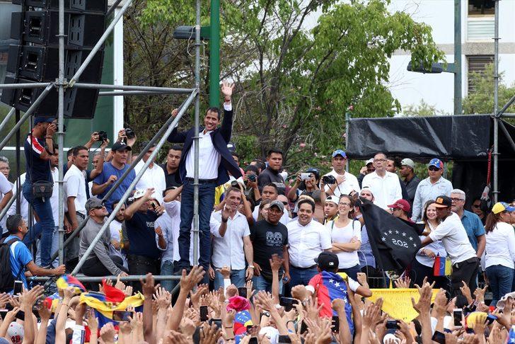Guaido halkı yeniden sokağa çağırdı  G4