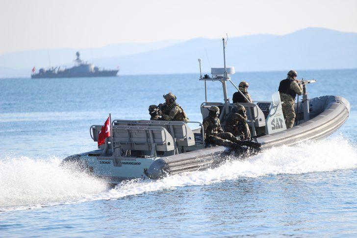  Mavi Vatan'da 'temsili ada'ya operasyon! İşte ilk görüntüler G1