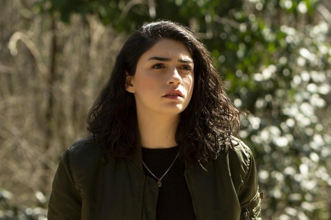 Hazar Erg&uuml;&ccedil;l&uuml;'n&uuml;n inanılmaz değişimi! Tanımak neredeyse imkansız