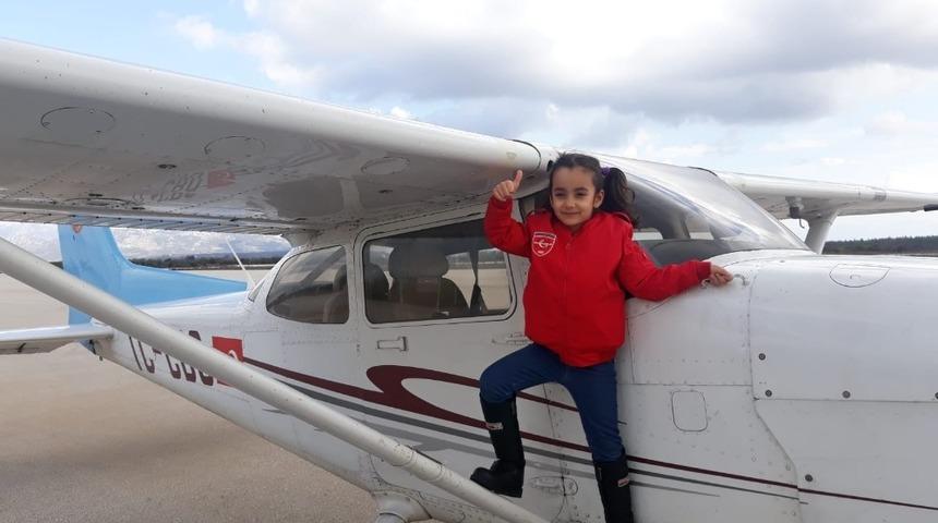 THK Minik Beril&rsquo;i g&ouml;ky&uuml;z&uuml;yle tanıştırdı