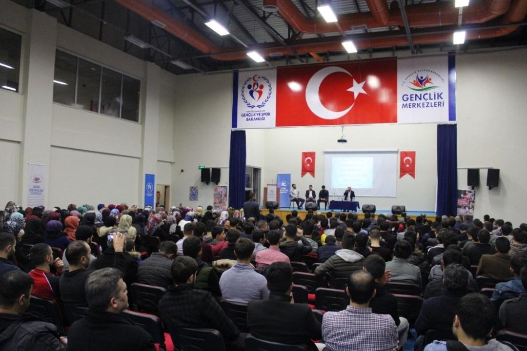 Ağrı Gen&ccedil;lik Merkezinden &ldquo;Kur&rsquo;an-ı Kerim Ziyafeti&rdquo;