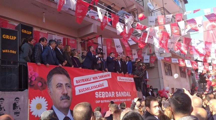 Tunç Soyer’den Bayraklı’ya kentsel dönüşüm sözü