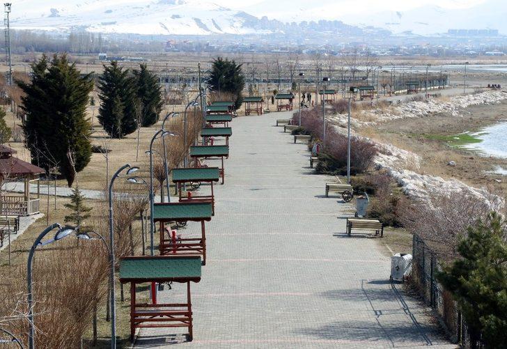 Van’daki parklar kent mobilyalarıyla donatıldı G1