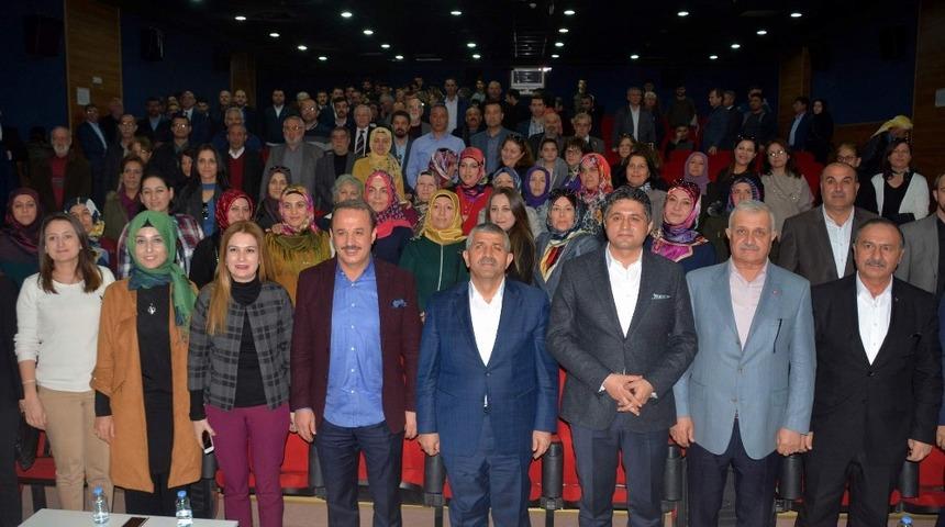 Serkan Acar: "Aliağamızın &ouml;n&uuml;nde milyarlarca liralık bir yatırım paketi bulunuyor"