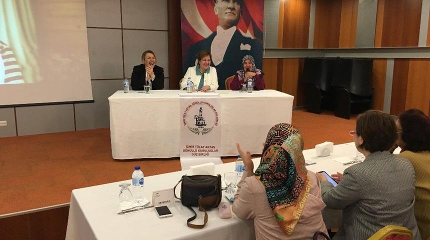 Pekdaş: "Siyasette kadın var; ama karar organlarında yok"