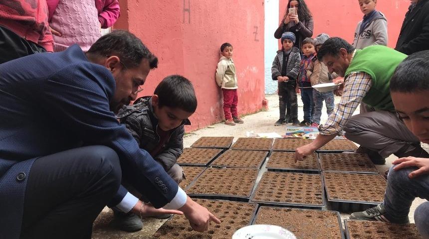 Miniklerden botanik bah&ccedil;e uygulaması