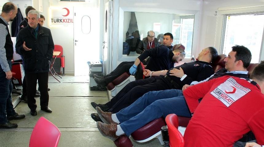 K&uuml;tahya Kapalı ve A&ccedil;ık Ceza İnfaz Kurumu personelinden kan bağışı