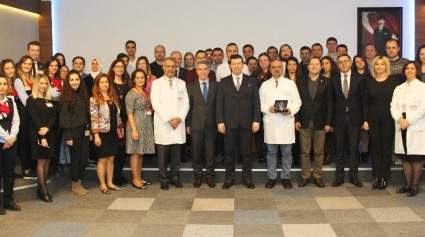 Psikiyatri Uzmanı Amuk: "D&uuml;nyanın en uzun s&uuml;ren salgını sigara"