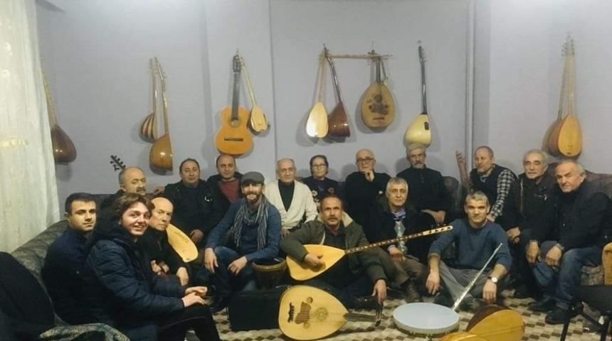 Sanat g&ouml;n&uuml;ll&uuml;lerin mekanı a&ccedil;ıldı