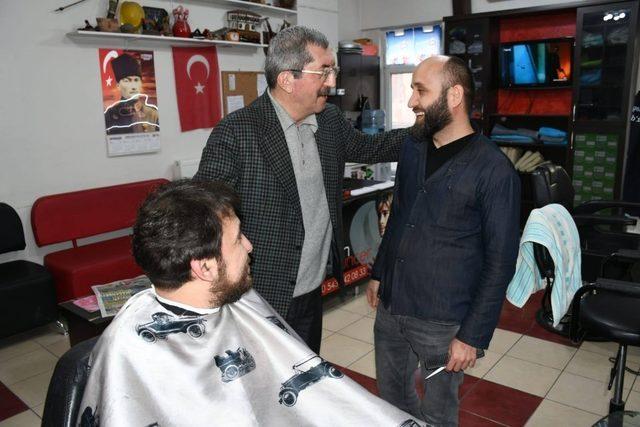 Başkan Vergili  Mako İş Hanı’ndaki esnaflarla bir araya geldi