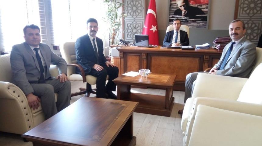 Burunkaya Şehit Emrah Kartal İlkokulu okul gazetesi ile projelerini tanıttı