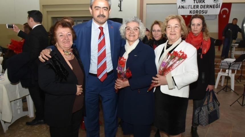 Başkan Alıcık, T&uuml;rk Anneler Derneği&rsquo;nin programına katıldı