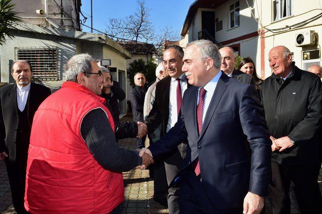 Fatih Belediye Başkan Adayı Ergün Turan, Sahakyan Nunyan Ermeni Kilisesi'ni ziyaret etti
