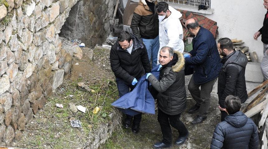 Gümüşhane’de bir kişi evinde ölü bulundu