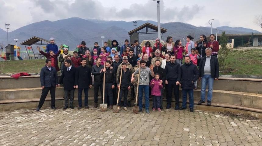 Sason&rsquo;da 15 Temmuz Parkı&rsquo;na fidan dikildi