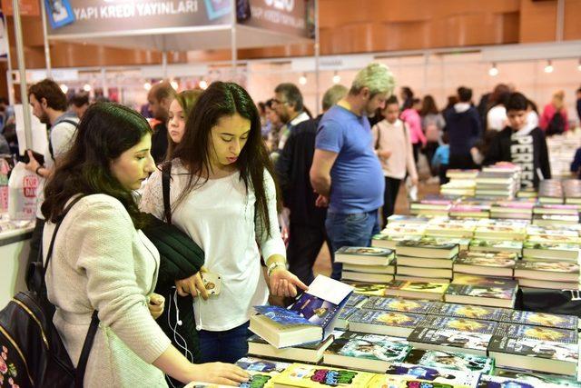 Kepez Kitap Fuarı kapılarını aralıyor