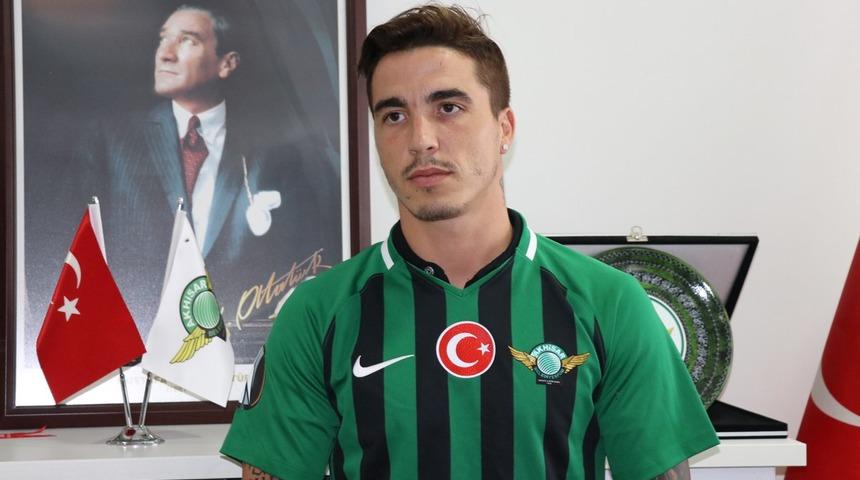 Takım arkadaşıyla birbirine girdi, kadro dışı kaldı!